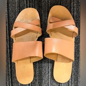 J Crew Brown Leather Strappy Slip On Sandals Women’s Size 9